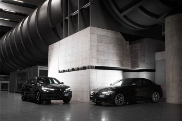 Alfa Romeo Giulia και Stelvio “Estrema”: Αποκλειστικά για τους λάτρεις της οδηγικής απόλαυσης