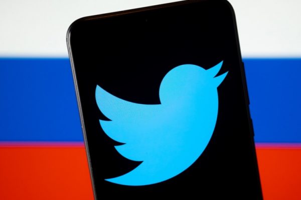 Twitter: Θα συμμορφωθούμε με τις κυρώσεις της ΕΕ στα ρωσικά κρατικά μέσα ενημέρωσης Sputnik και RT