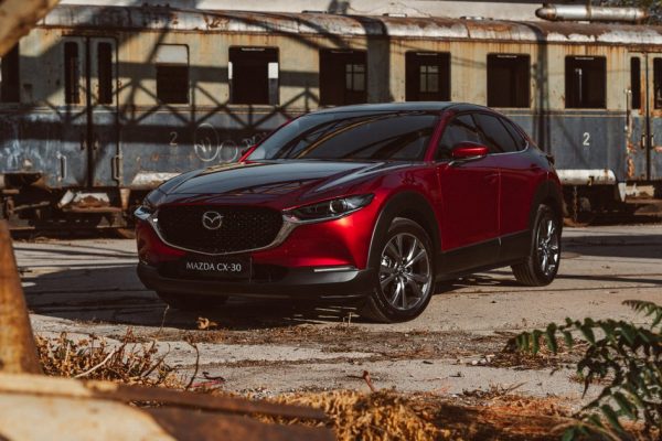 Το νέο Mazda CX-30 ετοιμοπαράδοτο με κινητήρες e-Skyactiv