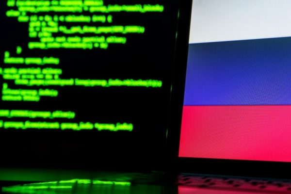 Microsoft: Μπαράζ ρωσικών κυβερνοεπιθέσεων στην Ουκρανία 