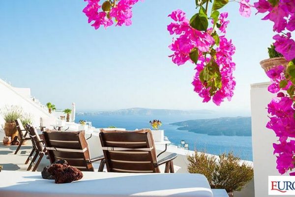 Ανεβάζει ταχύτητες ο ελληνικός τουρισμός