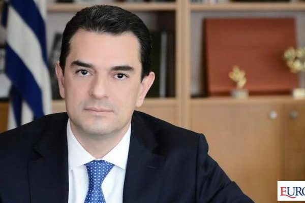 Επαφές Σκρέκα στην Αλβανία για ενίσχυση της διμερούς συνεργασίας στην ενέργεια