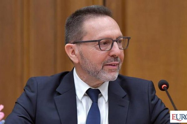 Στουρνάρας: Να μην δοθούν σε «ζόμπι» τα δάνεια του Ταμείου Ανάκαμψης