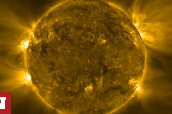 Το Solar Orbiter τράβηξε κοντινές φωτογραφίες του Ήλιου και αποκάλυψε έναν «ηλιακό σκαντζόχοιρο»