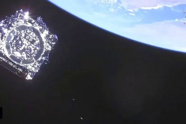 Χτυπήθηκε από μετεωρίτη το διαστημικό τηλεσκόπιο James Webb αλλά είναι ΟΚ