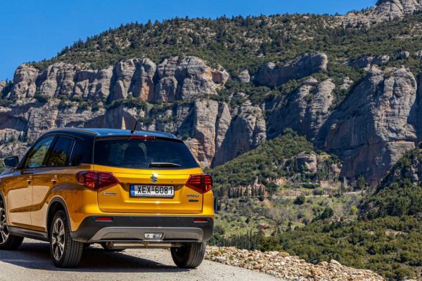 Διαδρομές στα Καλάβρυτα με Suzuki Vitara Strong Hybrid