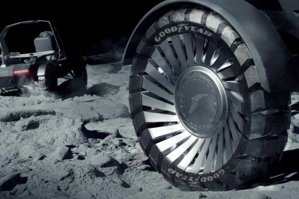 Η Goodyear πάει στο… φεγγάρι!