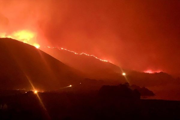 Καλιφόρνια: Εκτός ελέγχου η τεράστια πυρκαγιά στο πάρκο με τις τις γιγαντιαίες σεκόγιες.