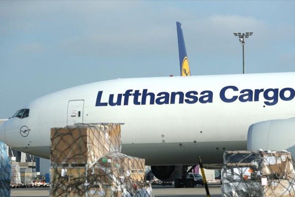 Lufthansa: «Ναι» σε αυξήσεις στις αποδοχές του προσωπικού εδάφους – Αποτρέπεται νέα απεργία