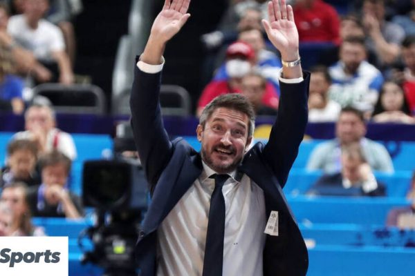 Eurobasket 2022: Η επική ατάκα Ποτσέκο για Γιάννη μετά την αγκαλιά που έγινε viral (video)