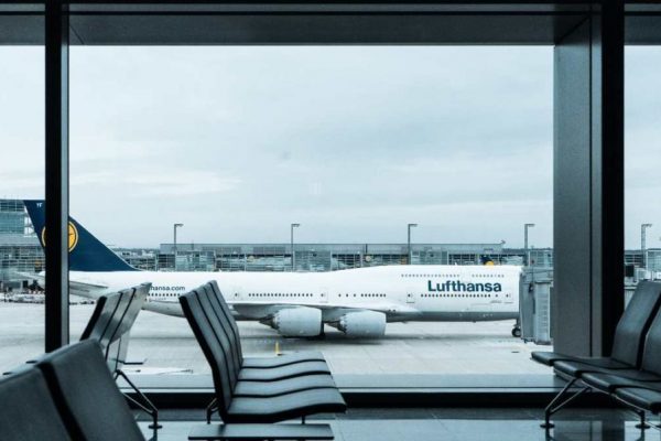 Lufthansa: Αναγκάζεται να ακυρώσει 800 πτήσεις σήμερα λόγω της απεργίας των πιλότων