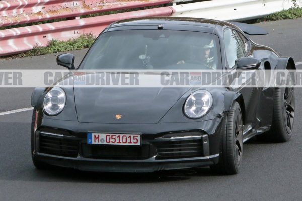 Αυτή η Porsche 911 turbo ετοιμάζεται… για Safari! (photos)