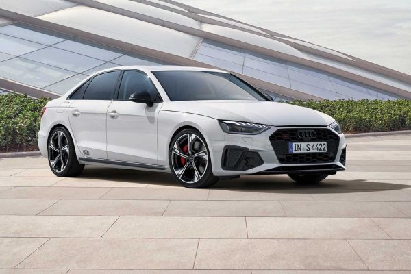 Το Audi A4 «αγριεύει» με δύο νέα πακέτα Competition Edition (photos)