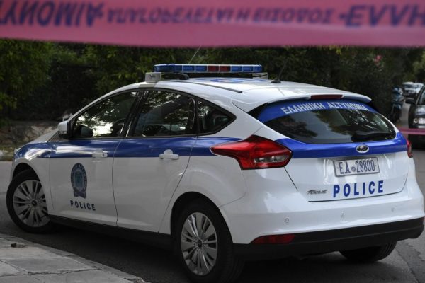 Κυπαρισσία: Σορός βρέθηκε θαμμένη στην παραλία – Έρευνες από την ΕΛΑΣ