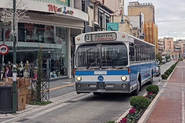 Ξανά στους δρόμους το ιστορικό λεωφορείο Mercedes-Benz F 580S