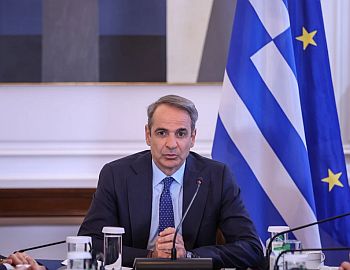 Άρση μονιμότητας στο Δημόσιο: Γιατί ανοίγει το θέμα η κυβέρνηση